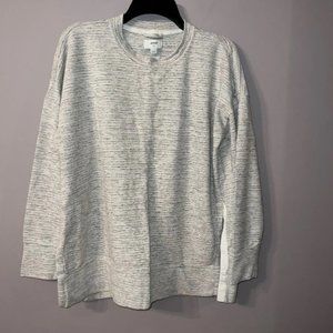 Gray and white aerie size small sweater